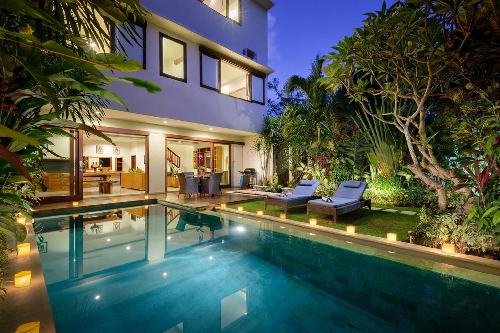 Echo Beach Townhouses Canggu  Exterior photo